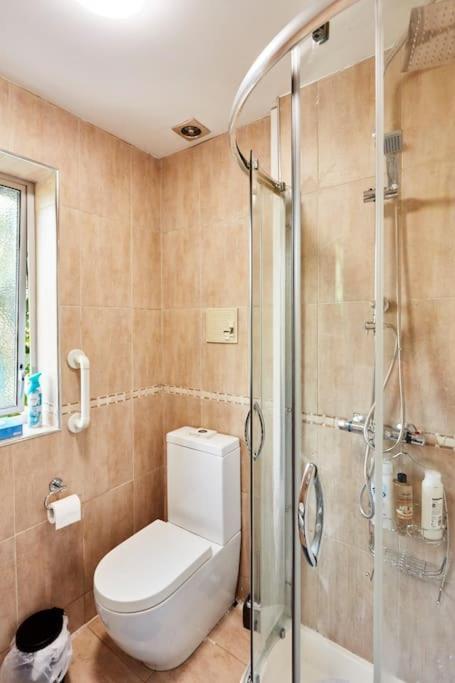 *Little Haven In Leeds* ¤Private Parking¤ Ensuite Leeds  Exterior foto